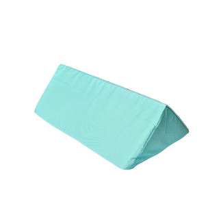 Obrázok ku produktu REHAFUND PP-8 trojuholníková antidekubitná podložka, rozmery 19cm x 19cm x 43cm